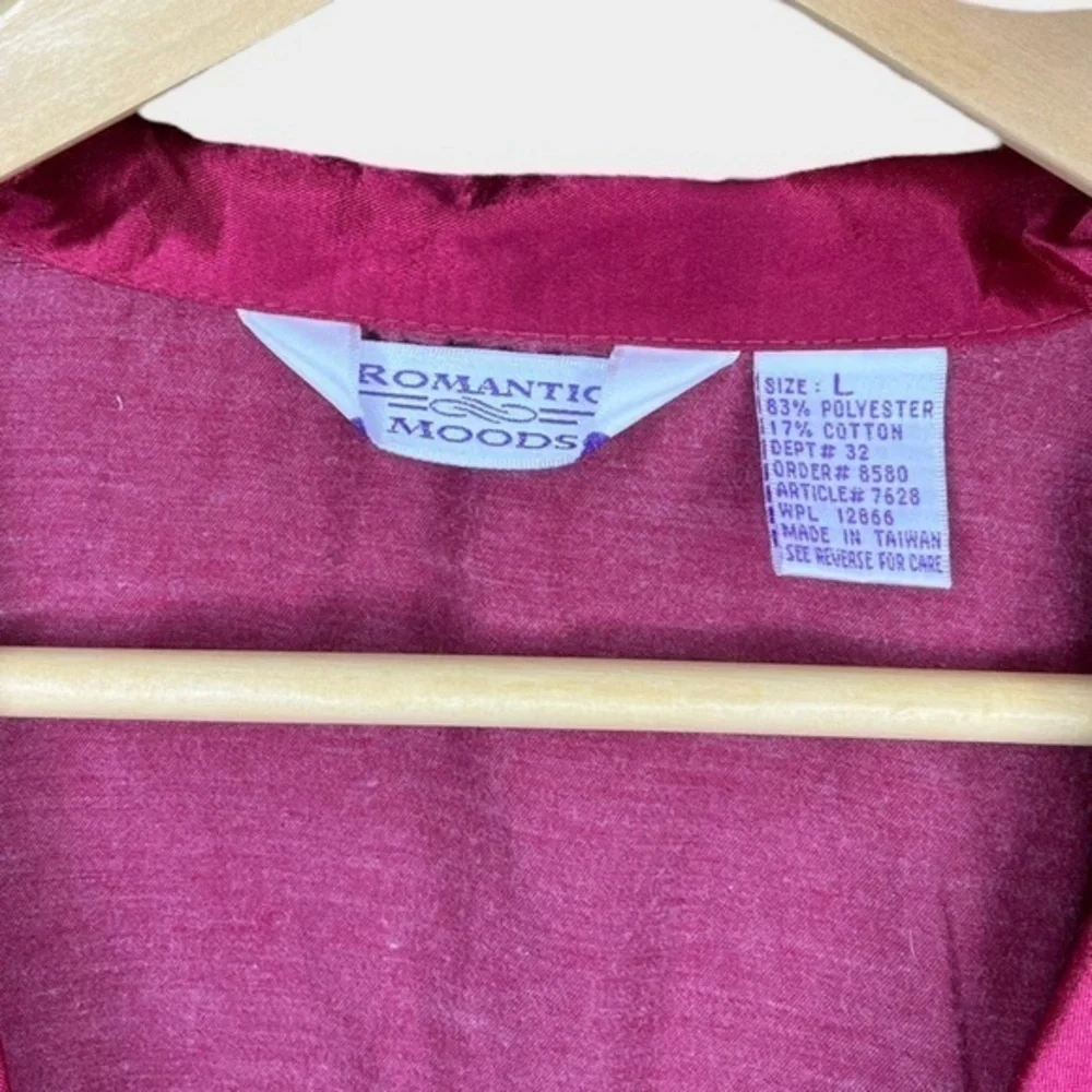 Vintage Embroidered Red‎ Robe - Picture 6 of 7